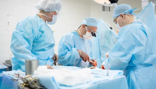 Жизнь сердцу: как кузбасские кардиохирурги спасают людей со всей страны