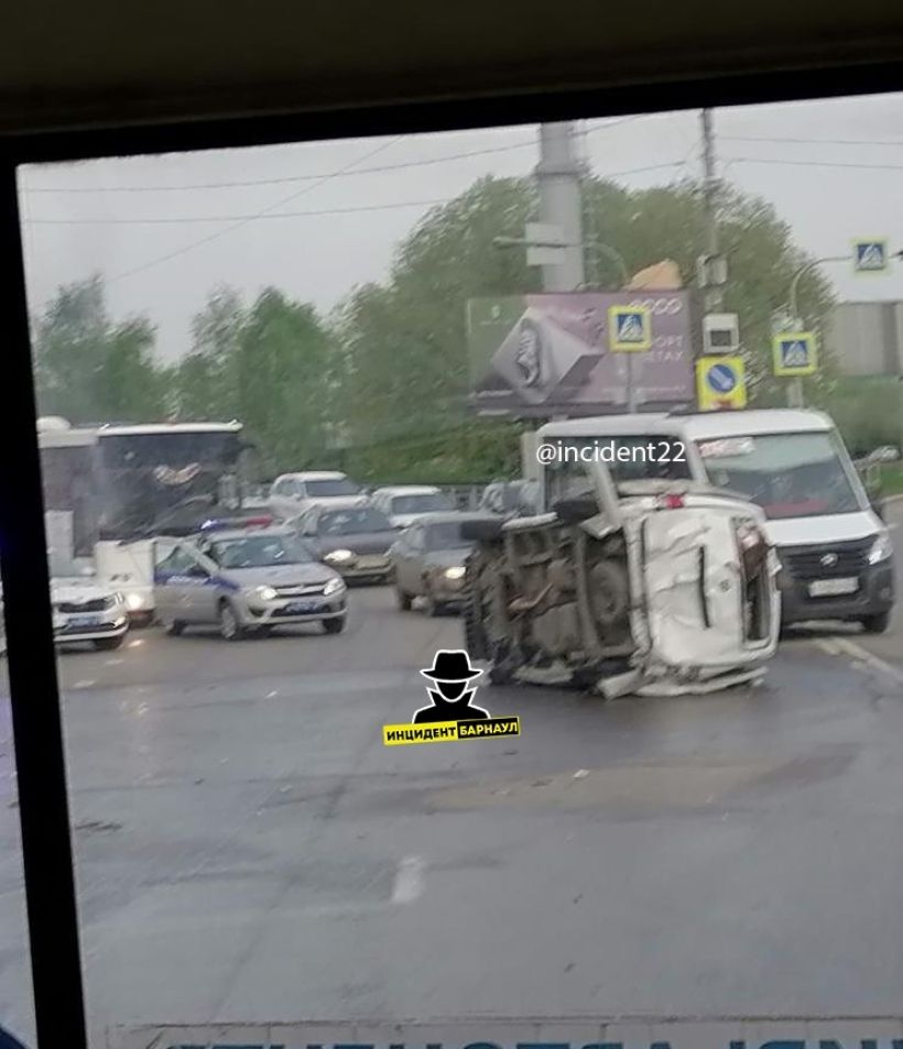  Фото:Инцидент Барнаул/ВКонтакте