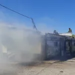 В Змеиногорске горело торговое здание на площади 400 квадратов
