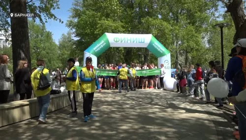 Зелёный Марафон от Сбербанка прошел в барнаульском парке Изумрудный