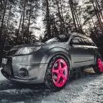 В Барнауле продают Subaru с ярко-розовыми дисками за 1,6 млн рублей