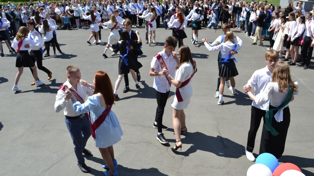 Последний звонок в Барнауле 
