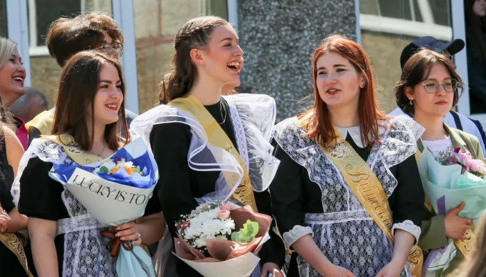 Последние звонки отгремят в школах Барнаула 24 мая
