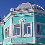 В Барнауле за 100 млн рублей продают бывшее здание КГБ