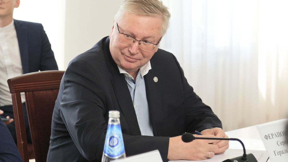 Сергей Ферапонтов