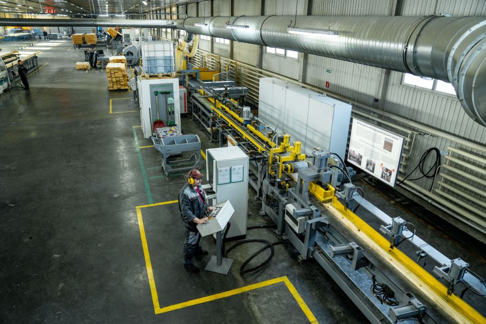 Завод домостроения в с. Топчиха