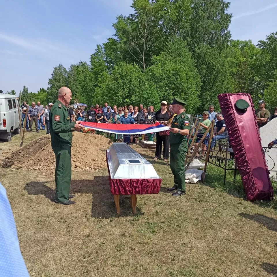 Уроженец Алтайского края погиб во время артиллерийского обстрела - Толк  04.06.2023