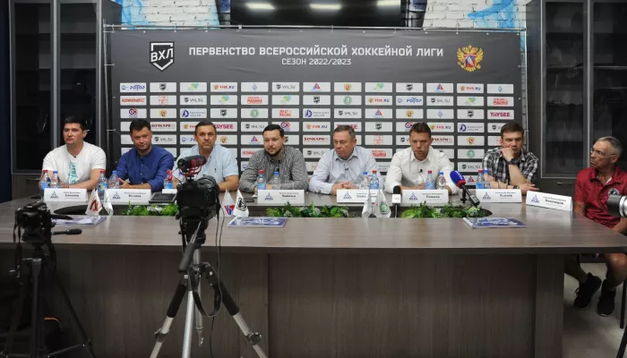 Нас будут узнавать: как изменится ХК Динамо-Алтай с переходом в ВХЛ