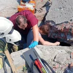 В Алтайском крае сотрудники МЧС помогли раненому мальчику в заброшенном здании