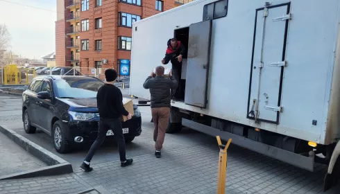 Как коневоз гуманитарку вез. Водитель из Барнаула – о почти военных приключениях