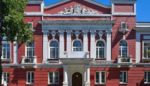 Стало известно, кто и за сколько отремонтирует здание Барнаульской гордумы