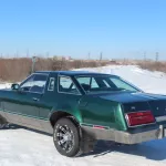 В Рубцовске выставили на продажу ретроавто Ford Thunderbird за 2 млн рублей