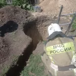 В Заринске спасли пенсионерку, которая упала в трехметровую яму