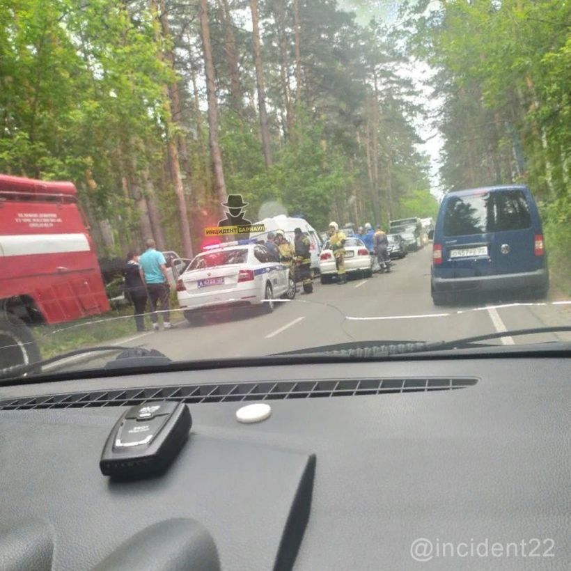  Фото:"Инцидент Барнаул", "Барнаул22"/ВКонтакте