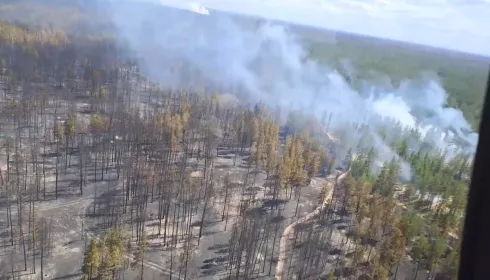 Губернатор встретился с жителями Егорьевского района, где бушует природный пожар