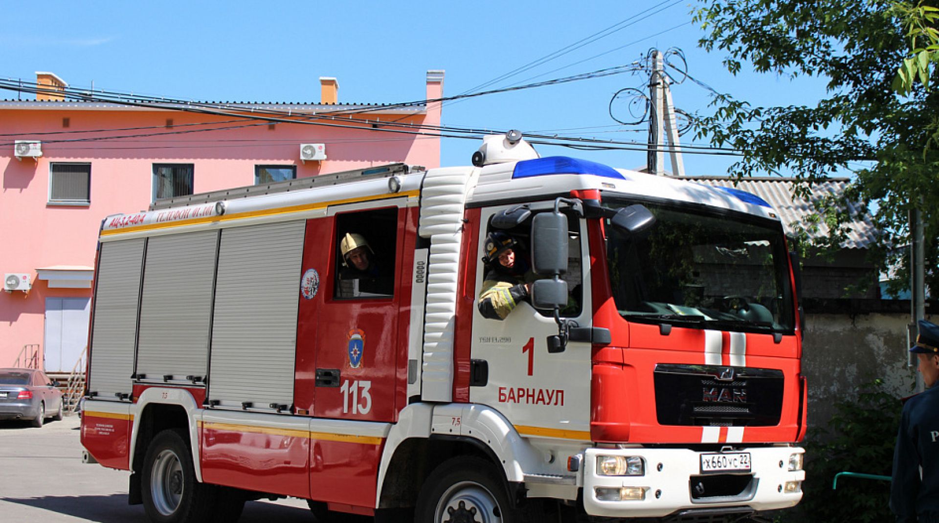 В каких дворах Барнаула появится разметка для пожарной техники - Толк  31.05.2020