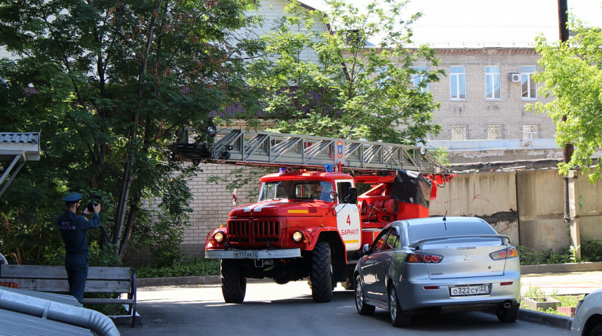 В каких дворах Барнаула появится разметка для пожарной техники - Толк  31.05.2020