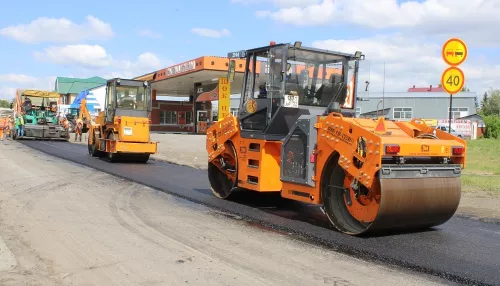 16 тысяч квадратов: как в Барнауле ремонтируют дорогу на ул. Гридасова