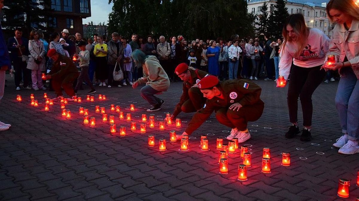 День памяти и скорби в Барнауле