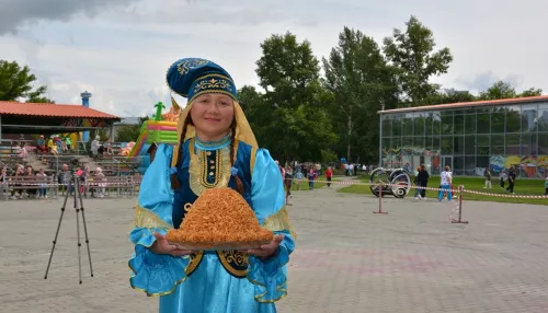 В Барнауле прошел национальный татаро-башкирский праздник Сабантуй