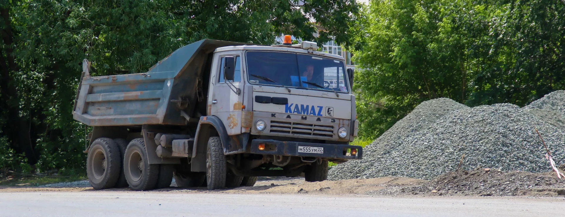 В Барнауле начали ремонт дорог по национальному проекту: где идут работы