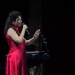 Австралийская джазовая вокалистка Перукуа выступила перед барнаульцами