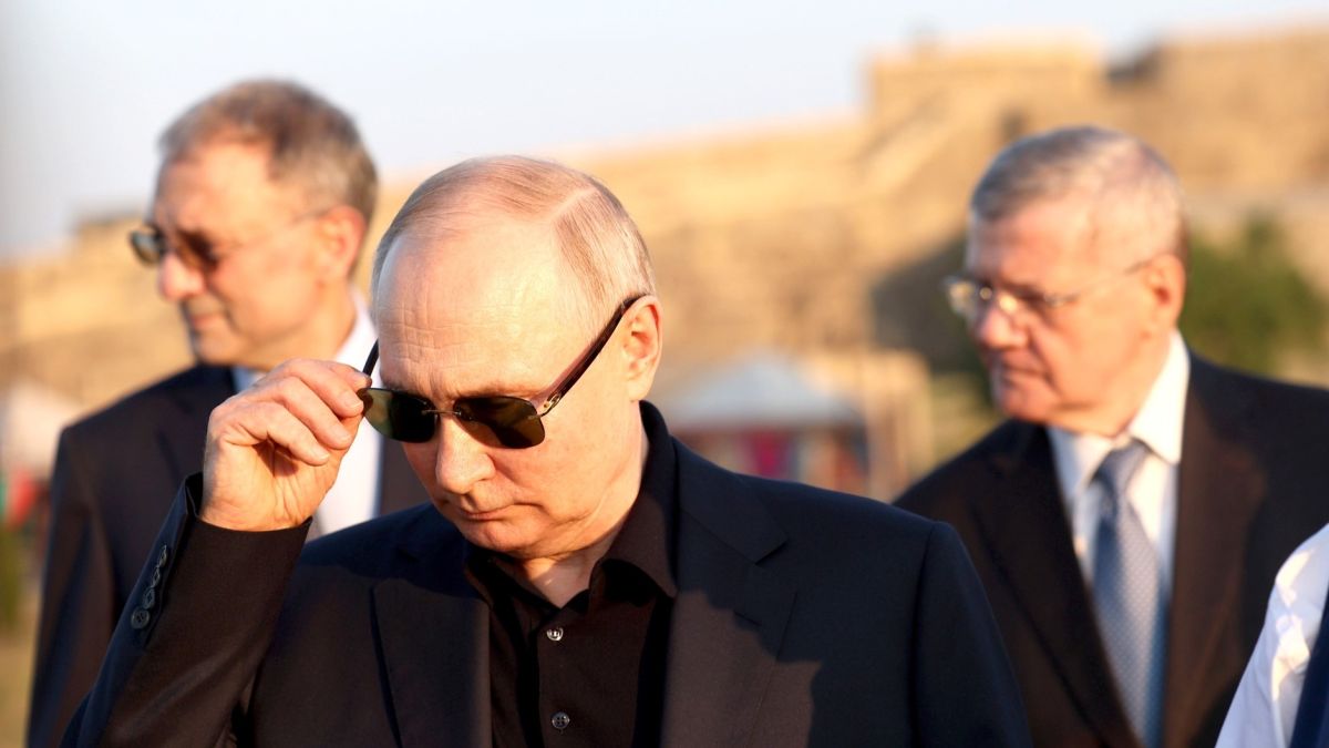 Путин посетил Нарын-Кала и дербентскую Джума-мечеть