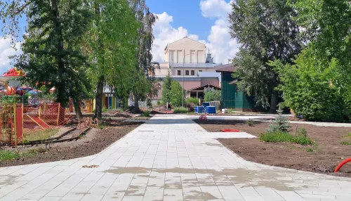 В поте лица: как за закрытыми воротами преображают старейший парк Барнаула
