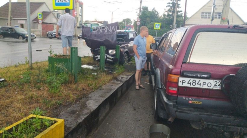  Фото:Инцидент Барнаул; Барнаул 22
