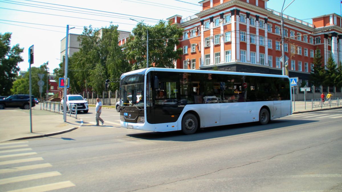 Первый рейс новых городских автобусов в Барнауле