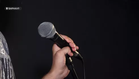 Дом для юмора. В Алтайском крае открылся первый стендап-клуб