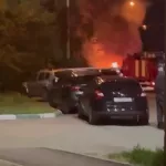 В Барнауле ночью возле школы загорелся автомобиль