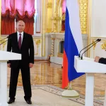 Исинбаева удалила фотографию с Путиным из своего аккаунта в соцсетях