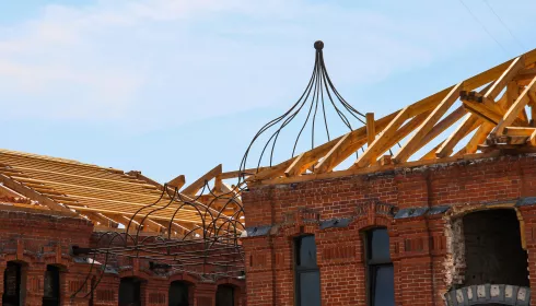 Архитектурный феникс. Как в Барнауле восстанавливают Дом афганцев после пожара
