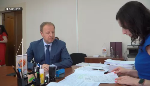 Томенко подал документы для регистрации кандидатуры на пост губернатора края