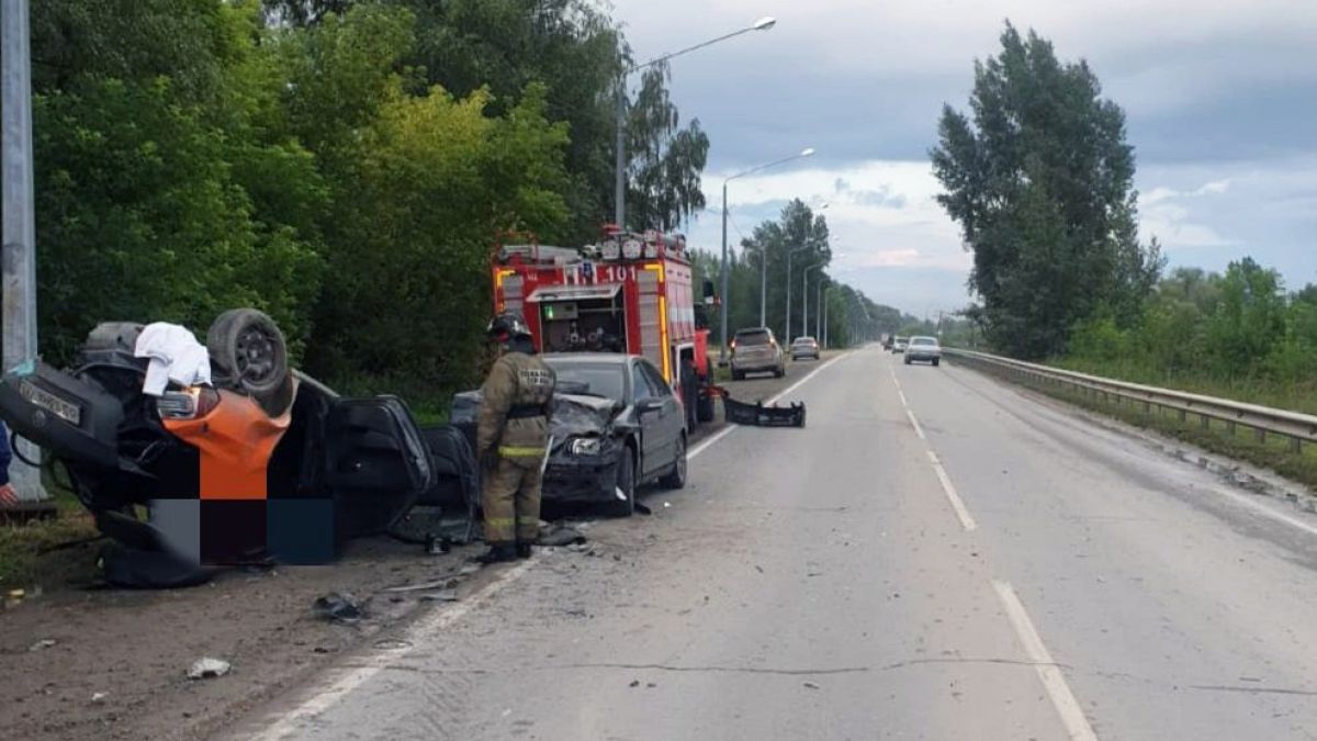 На трассе под Новосибирском произошло смертельное ДТП