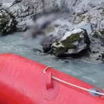 В Горном Алтае погиб турист, упав со скалы у Катуни