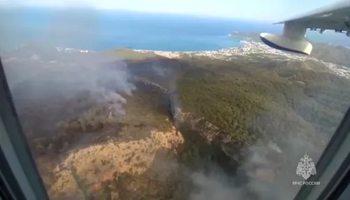 Самолеты МЧС России сбросили на горящие леса Турции более 800 тонн воды за сутки