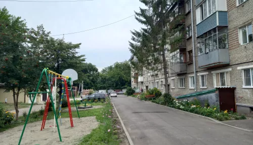 В Барнауле благоустраивают дворы с учетом пожеланий жителей многоэтажек