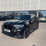 В Барнауле черный BMW с панорамной крышей продают за 10,5 млн рублей