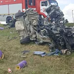 Семья с двумя детьми разбилась в ДТП с грузовиком после отдыха на Алтае