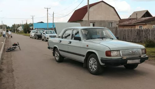 В Барнауле водитель Волги сбил 10-летнего велосипедиста