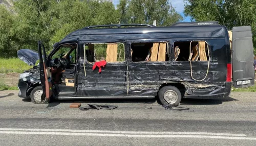 Минздрав рассказал о состоянии пострадавших в крупном ДТП с автобусом на Алтае
