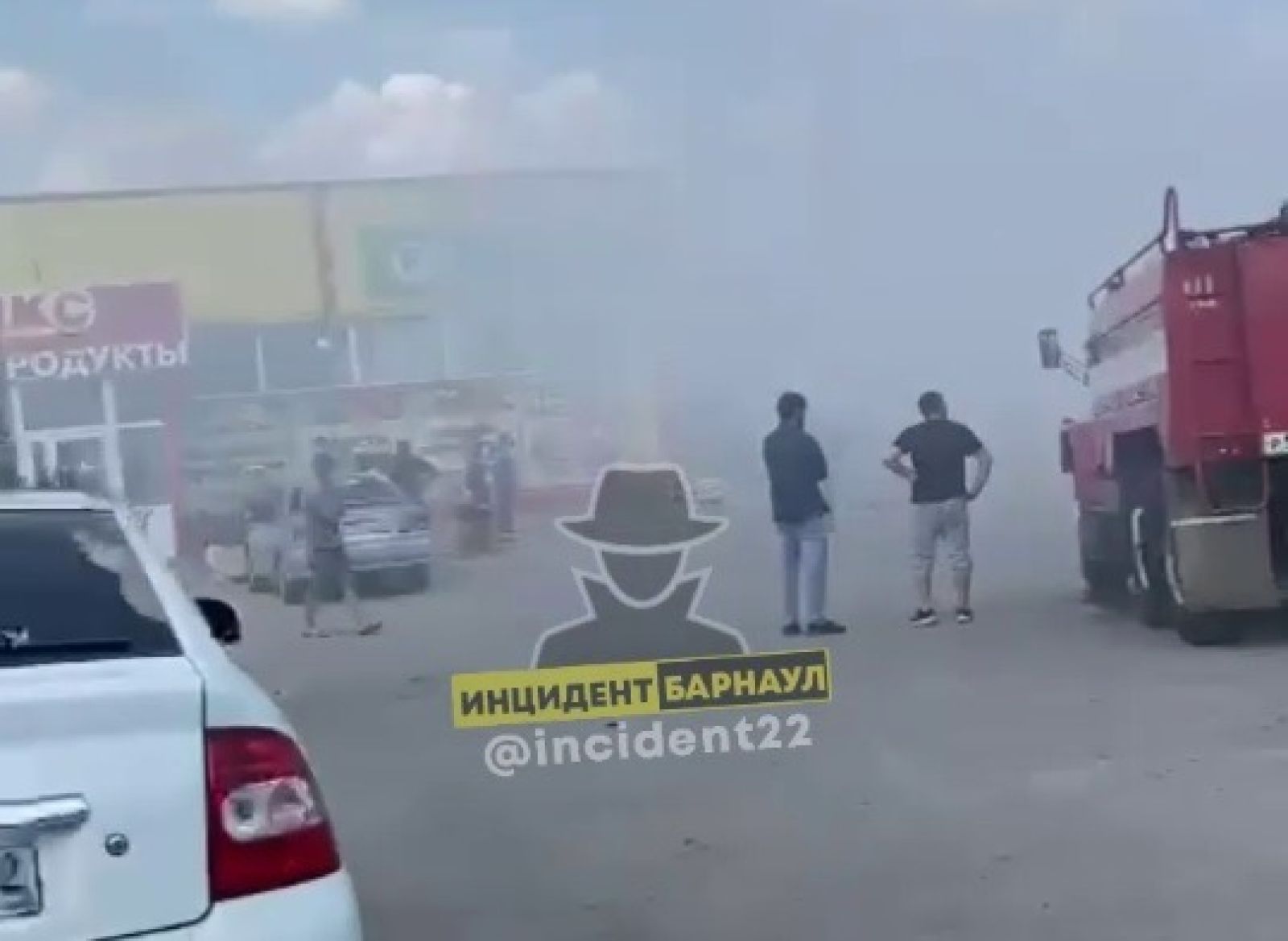 В Волчихе произошел пожар в крупном фруктовом магазине - Толк 01.08.2023