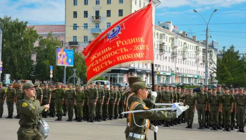 Студенты военного учебного центра АлтГТУ простятся со знаменем