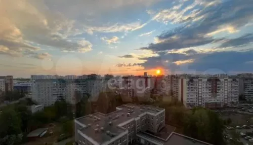В Барнауле продают двухуровневую квартиру с панорамным видом на шикарный закат