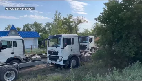 Придется восстанавливать. Жители Горняка в шоке от нашествия большегрузов