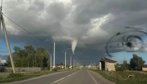 Жители Алтайского края сняли зарождение торнадо над Завьялово