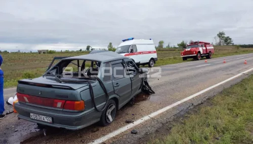 В Алтайском крае в ДТП с двумя легковушками погиб человек