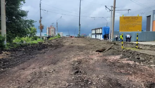 В Барнауле начали строить подъезды к путепроводу на Новом рынке